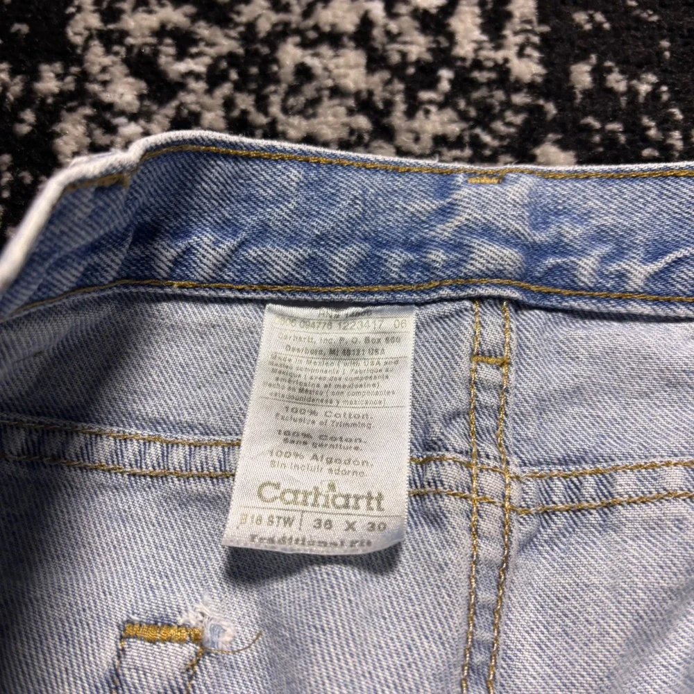 Carhartt B18 STW Traditional Fit Light Wash Denim Jeans Mens 36x30 Distressed